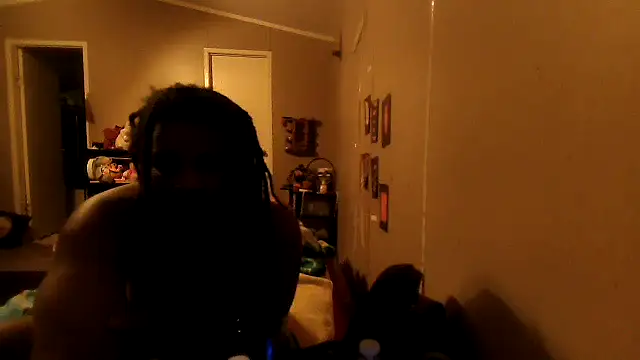 EbonyFetishQueen online show from 03/11/26, 04:18