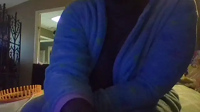 EbonyFetishQueen online show from 04/22/26, 04:08