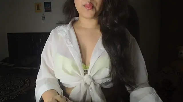 Snapshot of Most-Beautiful-Queen chatting on 05/12/26, 07:33 Most-Beautiful-Queen online show from 05/12/26, 07:33