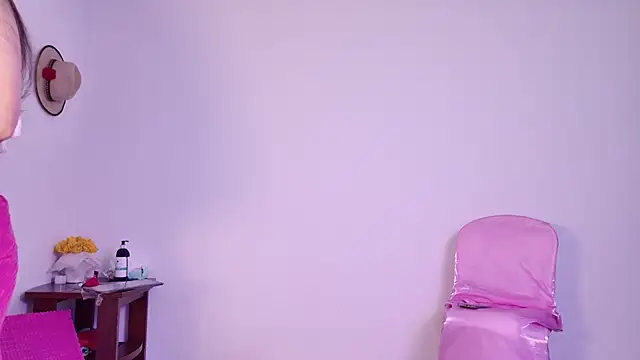 pink flower  online show from 09/22/25, 10:45