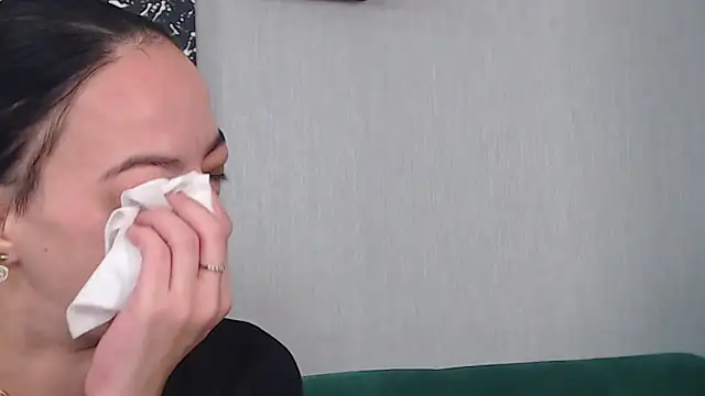 IzabelllNoir online show from 10/12/25, 08:46