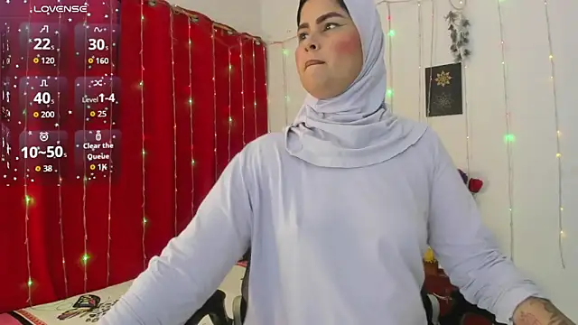 AishaAmin  online show from 04/16/26, 12:17