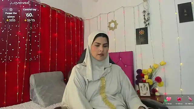 Snapshot of AishaAmin_ chatting on 05/14/26, 12:12 AishaAmin online show from 05/14/26, 12:12