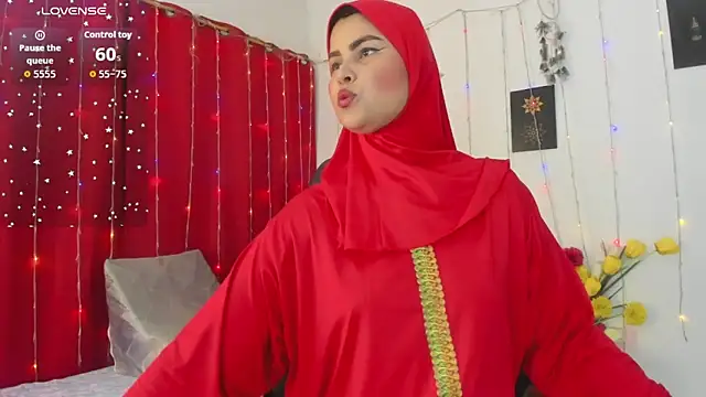 Snapshot of AishaAmin_ chatting on 05/20/26, 12:11 AishaAmin online show from 05/20/26, 12:11