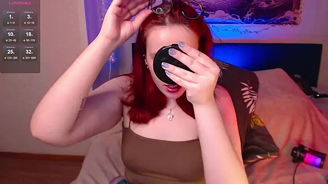 Snapshot of VanessaLincum chatting on 01/27/25, 07:14 VanessaLincum online show from 01/27/25, 07:14