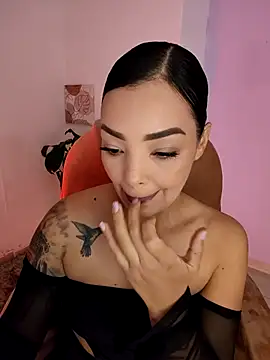 Sara LipsX online show from 11/20/25, 01:50