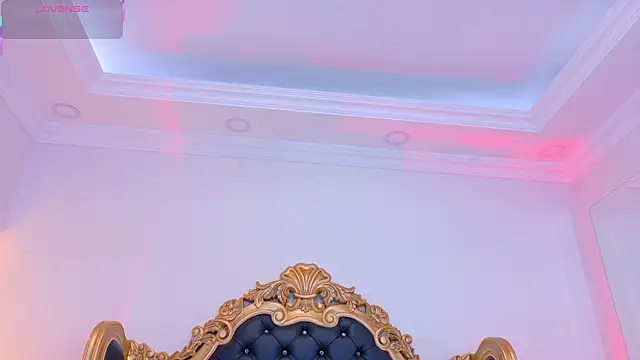 AdelinaVans online show from 11/13/25, 11:09