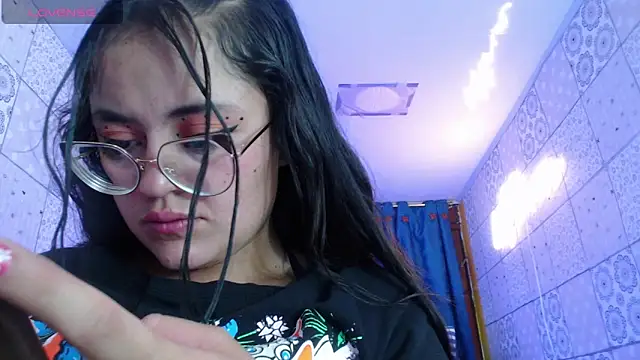 vitoria23  online show from 03/06/25, 01:24