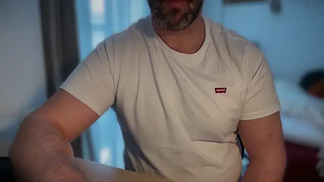 Mr Beef online show from 01/11/26, 01:27