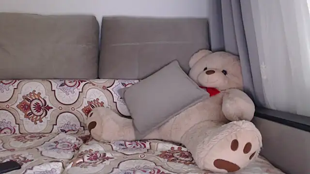  JustmeHere  online show from 11/04/25, 08:46