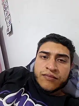 Snapshot of Juanhots chatting on 05/15/26, 11:34 Juanhots online show from 05/15/26, 11:34