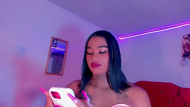 Snapshot of naomy__xx chatting on 03/07/25, 07:16 naomy xx online show from 03/07/25, 07:16