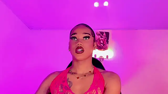 naomy  xx online show from 11/18/25, 02:54