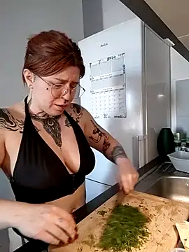 divine eve online show from 04/01/26, 04:04