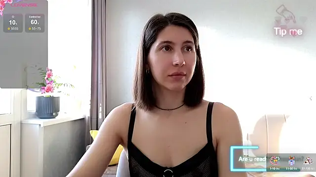 Snapshot of marrycolins chatting on 02/08/25, 03:52 marrycolins online show from 02/08/25, 03:52