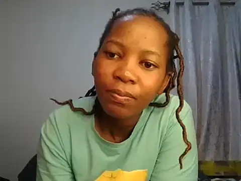 Petitiebooty online show from 03/09/25, 05:33