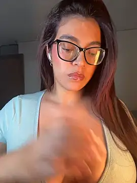 kathii95 online show from 04/13/26, 01:33