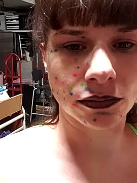 Snapshot of Cloud_Master9 chatting on 09/25/25, 04:11 Cloud Master9 online show from 09/25/25, 04:11