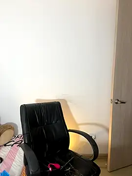 Alanna atm  online show from 11/19/25, 04:40