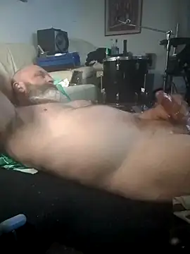 iambradz online show from 11/06/25, 02:18