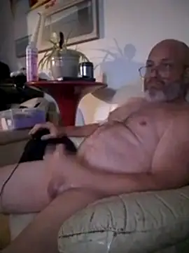 iambradz online show from 04/20/26, 11:24