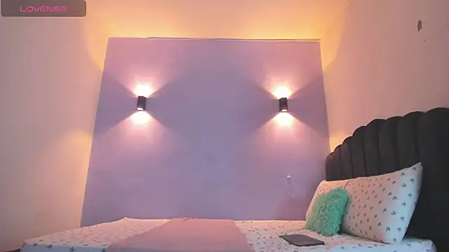 Sofia Clauss  online show from 03/04/25, 03:55