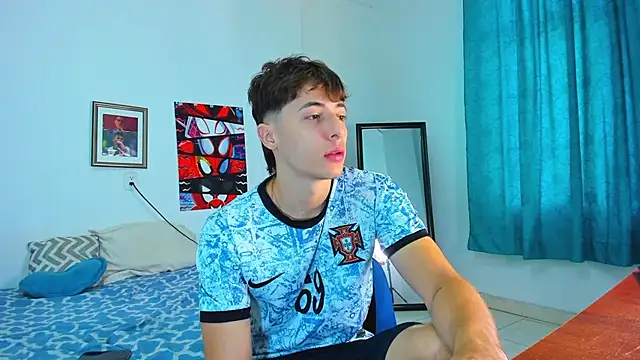 Snapshot of AlessandroDybala chatting on 05/12/26, 12:24 AlessandroDybala online show from 05/12/26, 12:24