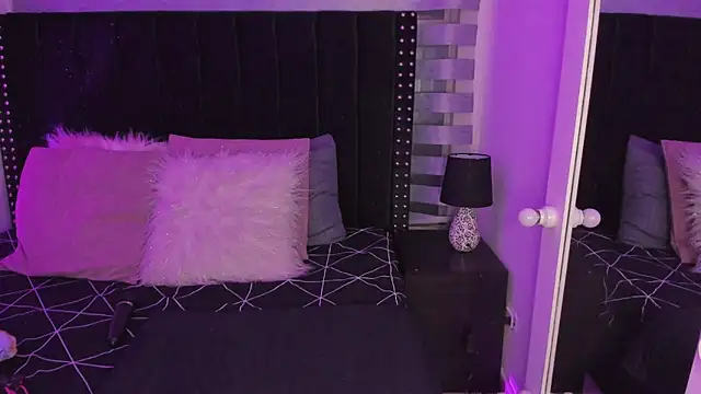 Sofiia-Rubb online show from 03/12/25, 04:19