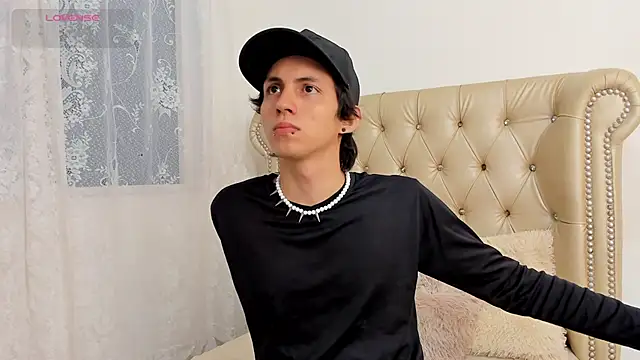 Snapshot of JeanRam18 chatting on 03/11/25, 12:06 JeanRam18 online show from 03/11/25, 12:06