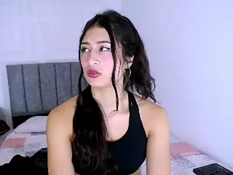 Snapshot of nataly_red chatting on 12/15/24, 04:37 nataly red online show from 12/15/24, 04:37