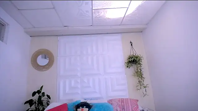 Snapshot of nataly_red chatting on 06/20/26, 08:11 nataly red online show from 06/20/26, 08:11