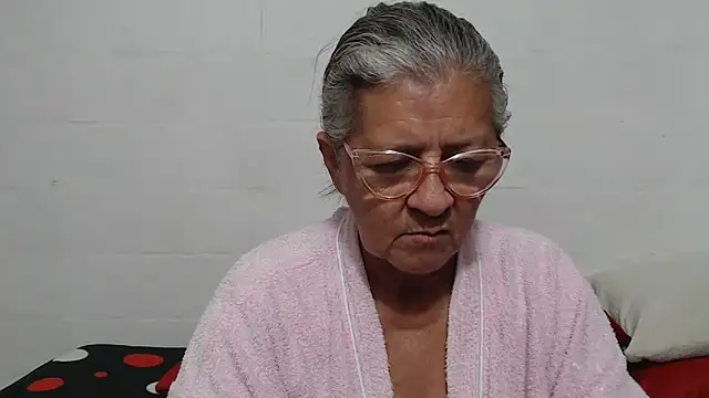 candy mature  online show from 12/01/25, 10:26