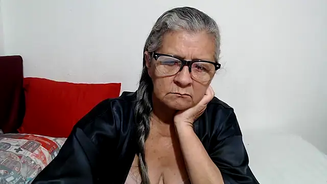 Snapshot of candy_mature_ chatting on 05/28/26, 11:07 candy mature online show from 05/28/26, 11:07