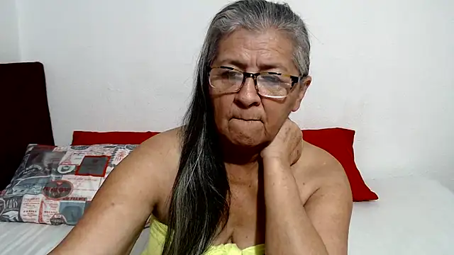 Snapshot of candy_mature_ chatting on 05/31/26, 12:12 candy mature online show from 05/31/26, 12:12