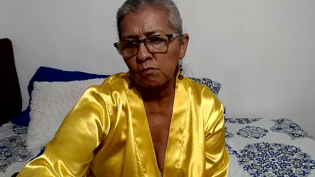 Snapshot of candy_mature_ chatting on 06/03/26, 11:43 candy mature online show from 06/03/26, 11:43