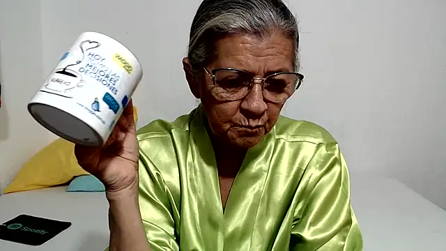 Snapshot of candy_mature_ chatting on 06/29/26, 11:10 candy mature online show from 06/29/26, 11:10