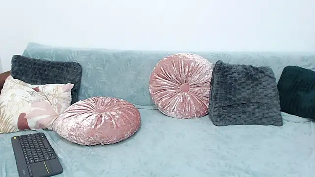 RebecaMur online show from 09/19/25, 05:02