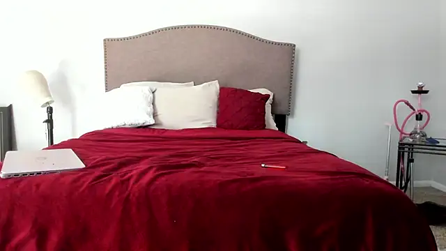 yiauana online show from 09/20/25, 05:58