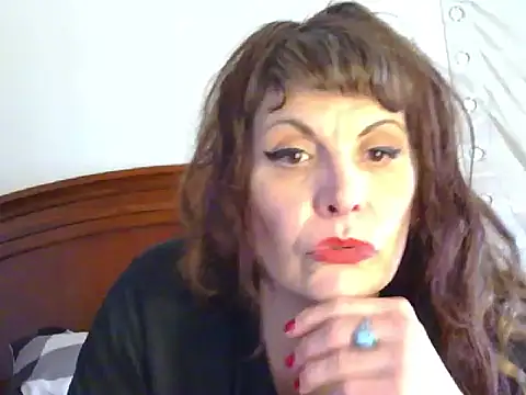 HeyyImHarlowe online show from 12/21/24, 02:26