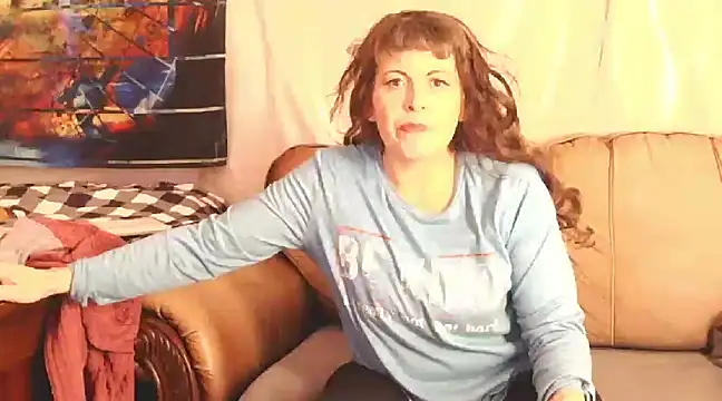 HeyyImHarlowe online show from 12/27/24, 05:42