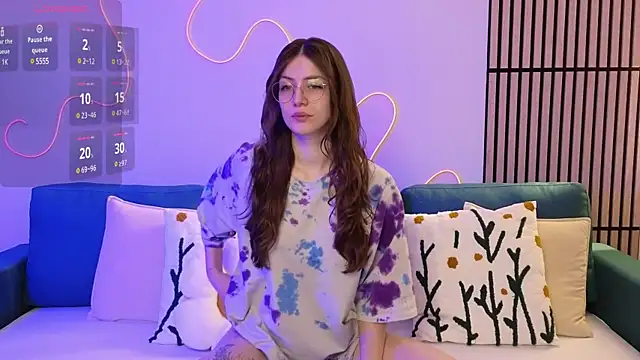 Ester Hill online show from 02/24/25, 09:09