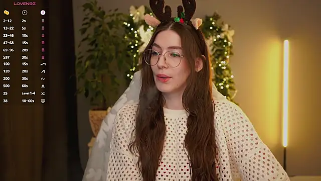 Ester Hill online show from 12/22/25, 01:57