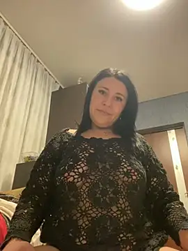 Snapshot of CuteNata chatting on 12/17/24, 06:31 CuteNata online show from 12/17/24, 06:31