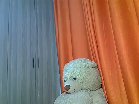 freaky juicy online show from 10/11/25, 04:01