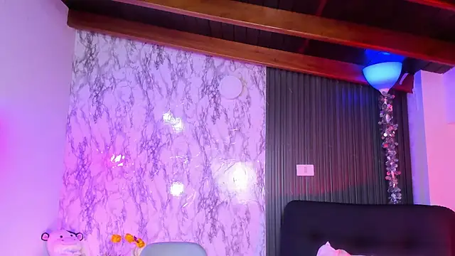 chloe blue online show from 02/13/25, 11:50