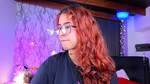 chloe blue online show from 03/03/25, 11:44