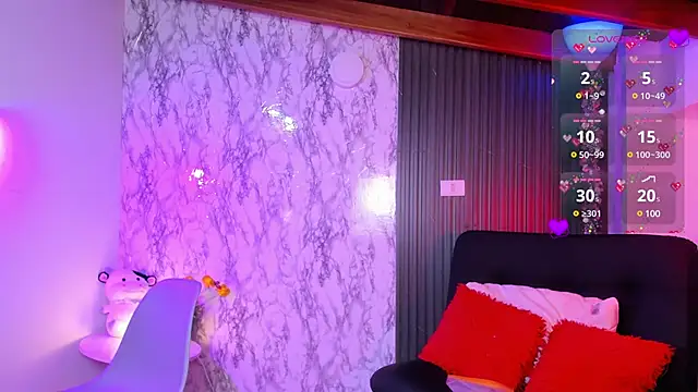 chloe blue online show from 03/10/25, 11:42