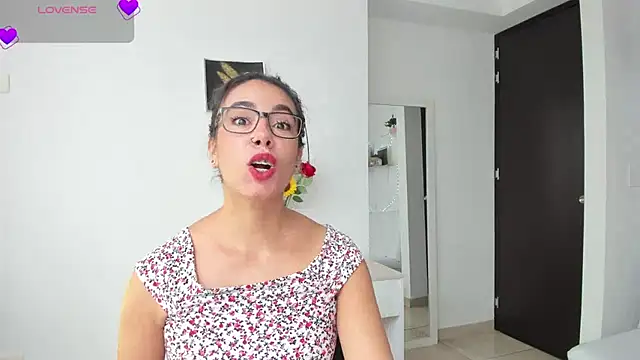 Snapshot of susana_monroy chatting on 07/16/26, 06:36 susana monroy online show from 07/16/26, 06:36
