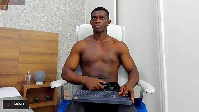 nicolaskan online show from 12/23/24, 05:28