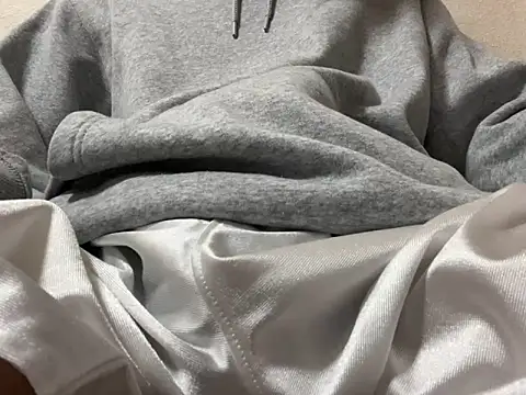 lkun9 online show from 02/04/25, 03:47